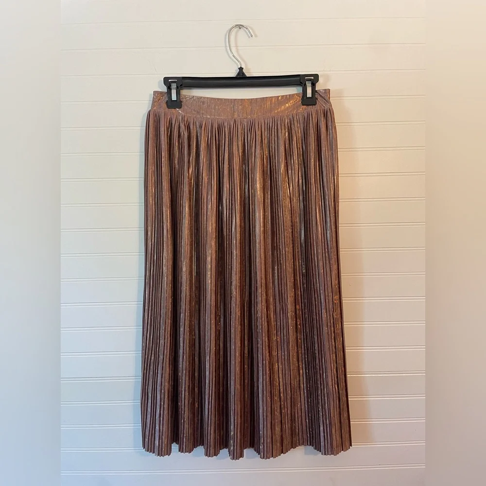Sugarlips Pink Metallic Pleated Skirt NWT Size Medium